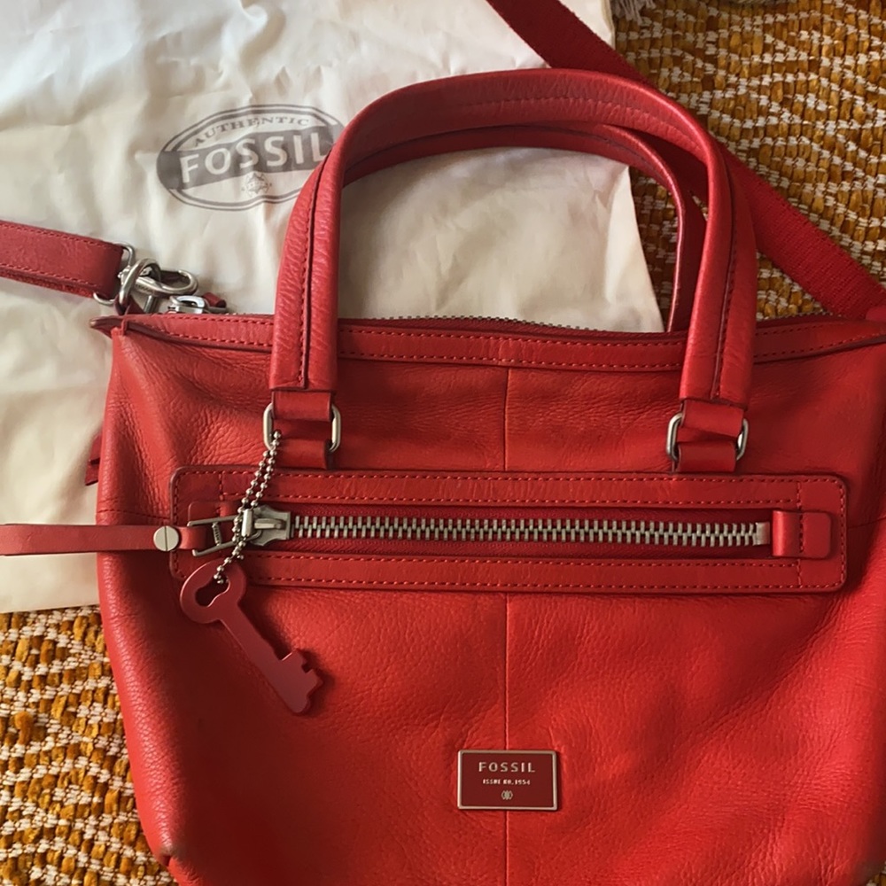 Red fossil crossbody bag purse genuine pebble leather